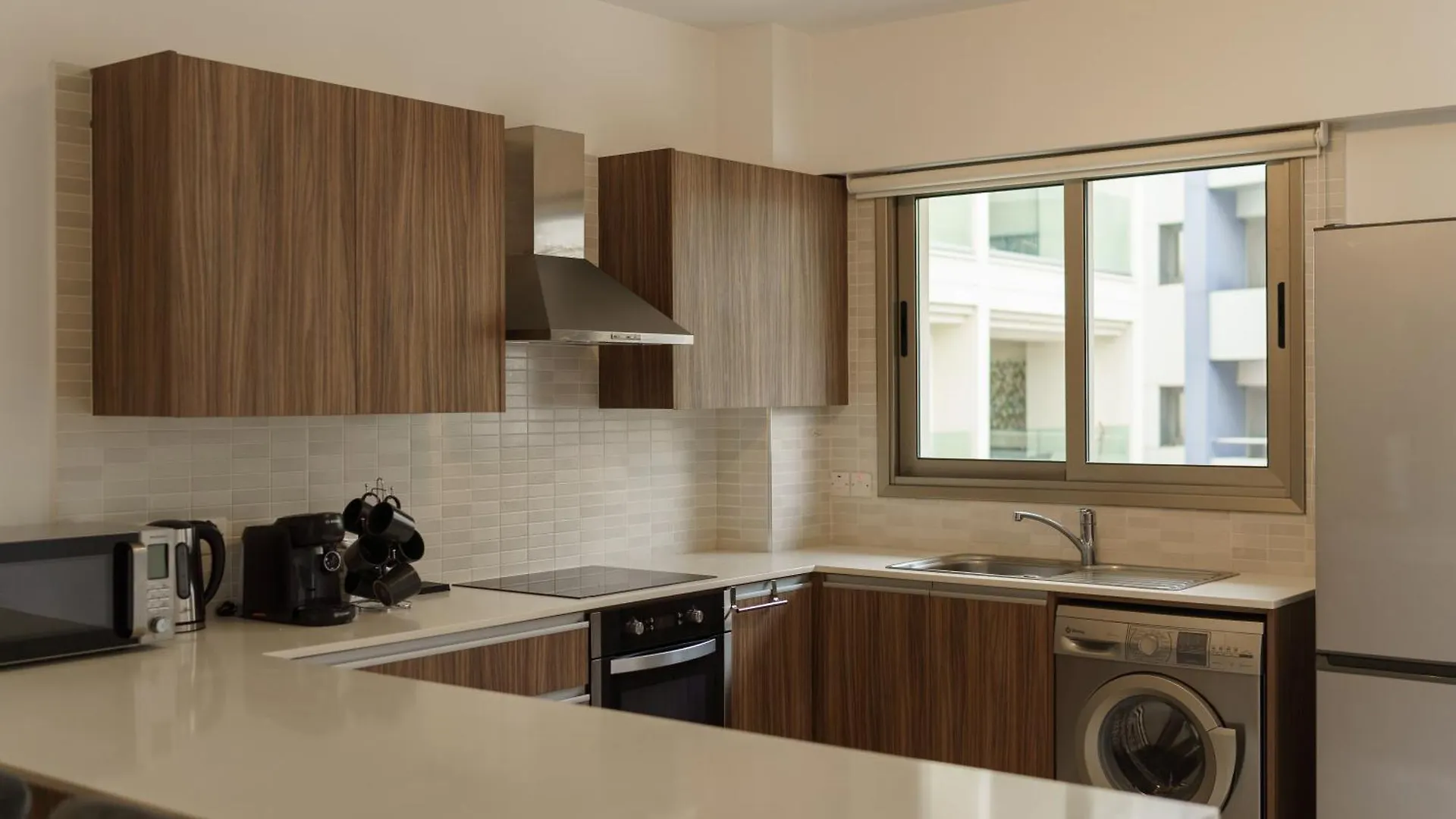 Halcyon Central Apartment 라르나카