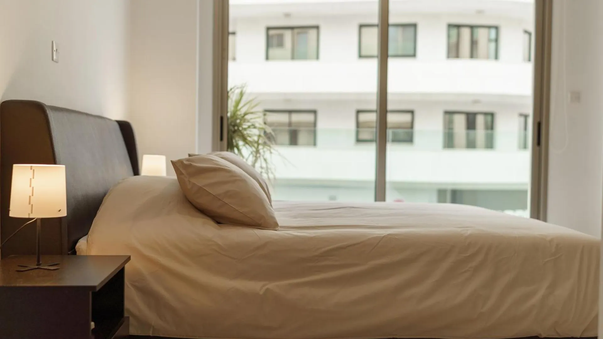 Halcyon Central Apartment 라르나카 키프로스
